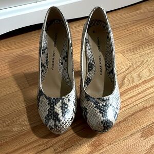 Chinese laundry snake looking heels